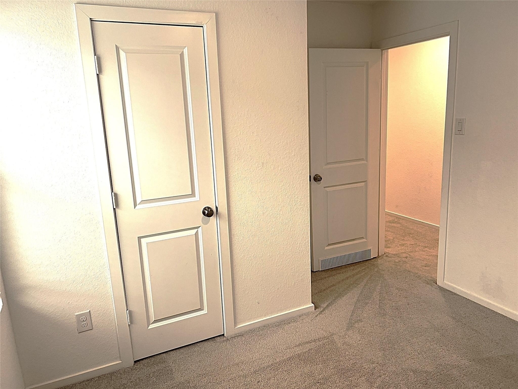18210 Via Aurelia Drive - Photo 19