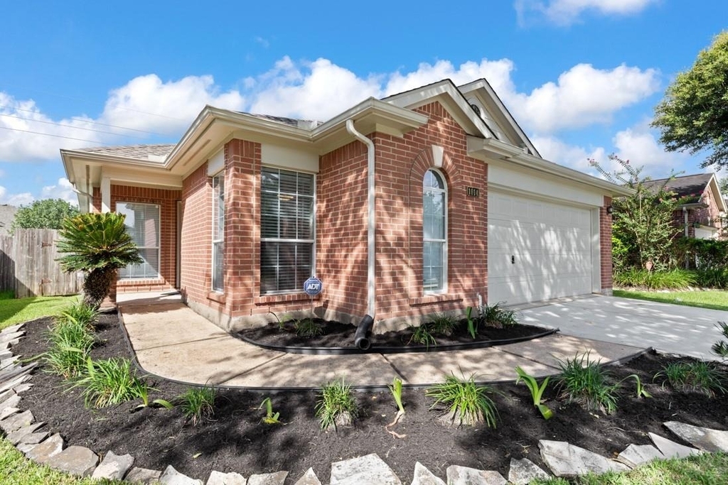 1014 Cavern Brook Lane - Photo 1
