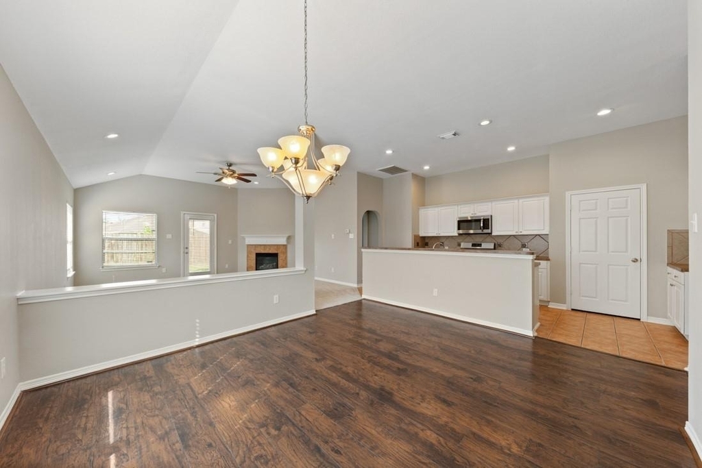 1014 Cavern Brook Lane - Photo 8