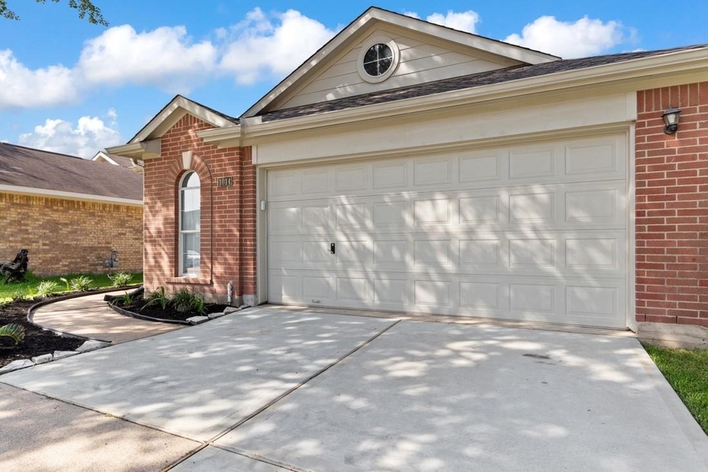 1014 Cavern Brook Lane - Photo 30