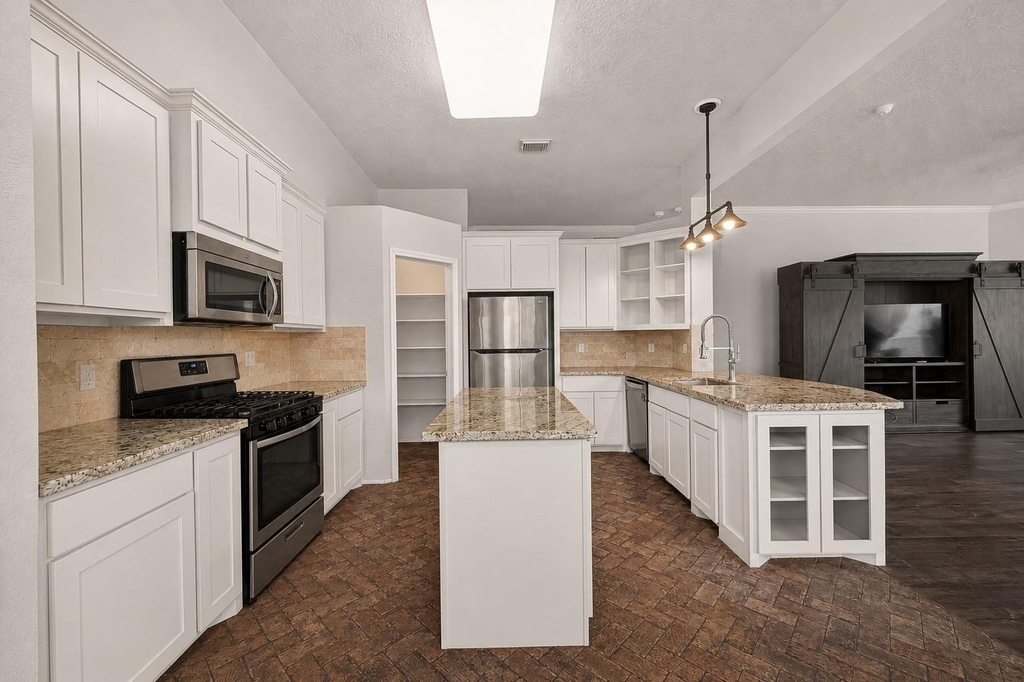 20822 Figurine Court - Photo 5