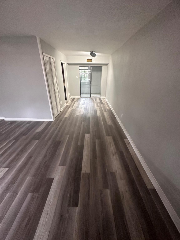 2327 Briarwest Boulevard - Photo 2
