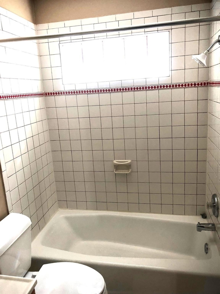 4122 Drake Street - Photo 18