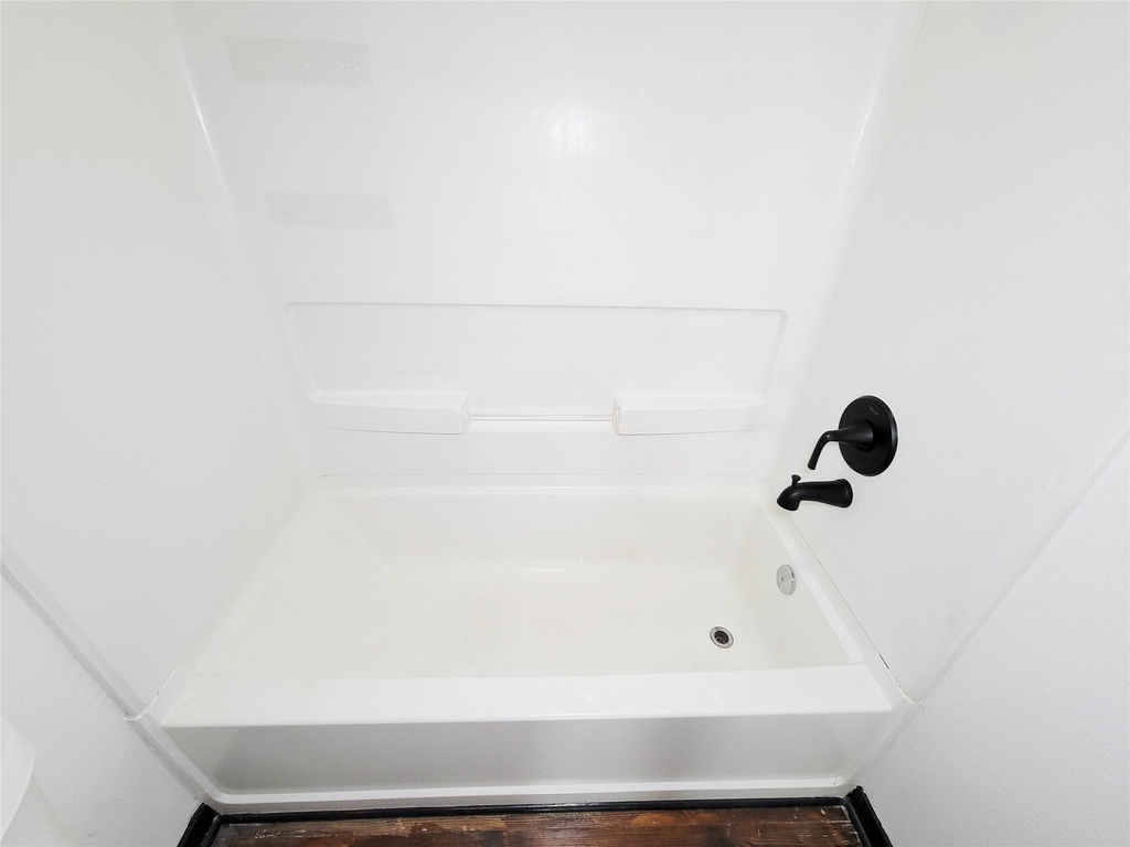 1904 Davis Street - Photo 22