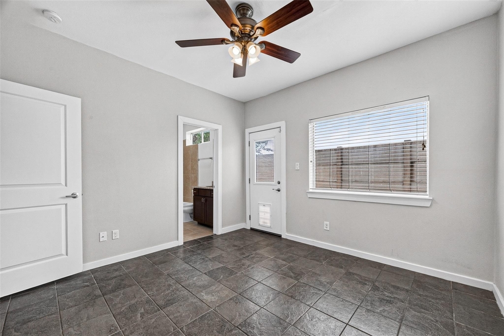 2352 Sperber Lane - Photo 17