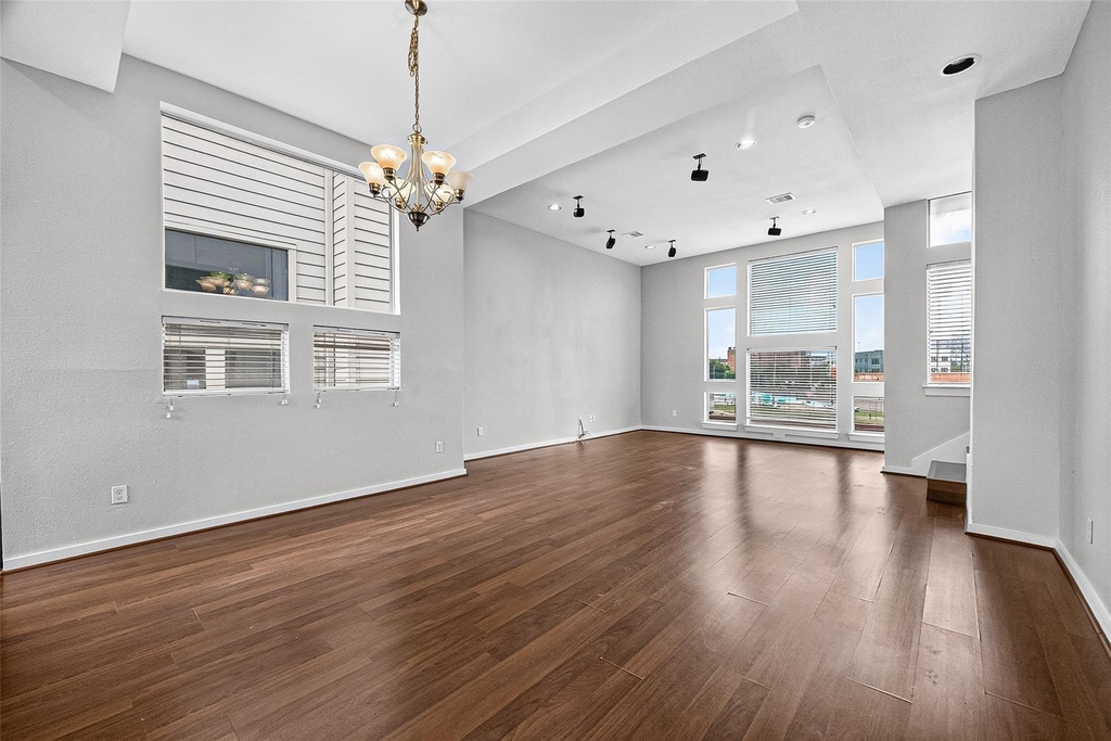 2352 Sperber Lane - Photo 5