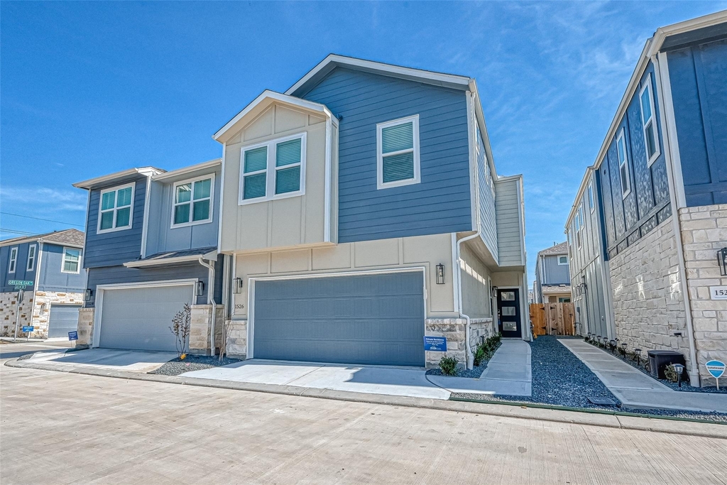 1526 Lakeline Oak Drive - Photo 1