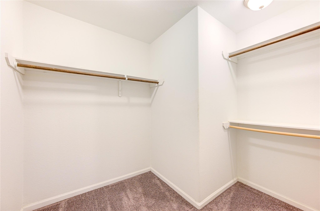 503 W Linney Street - Photo 37