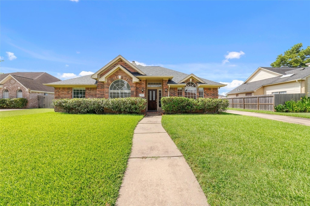7919 Quail Meadow Drive - Photo 0
