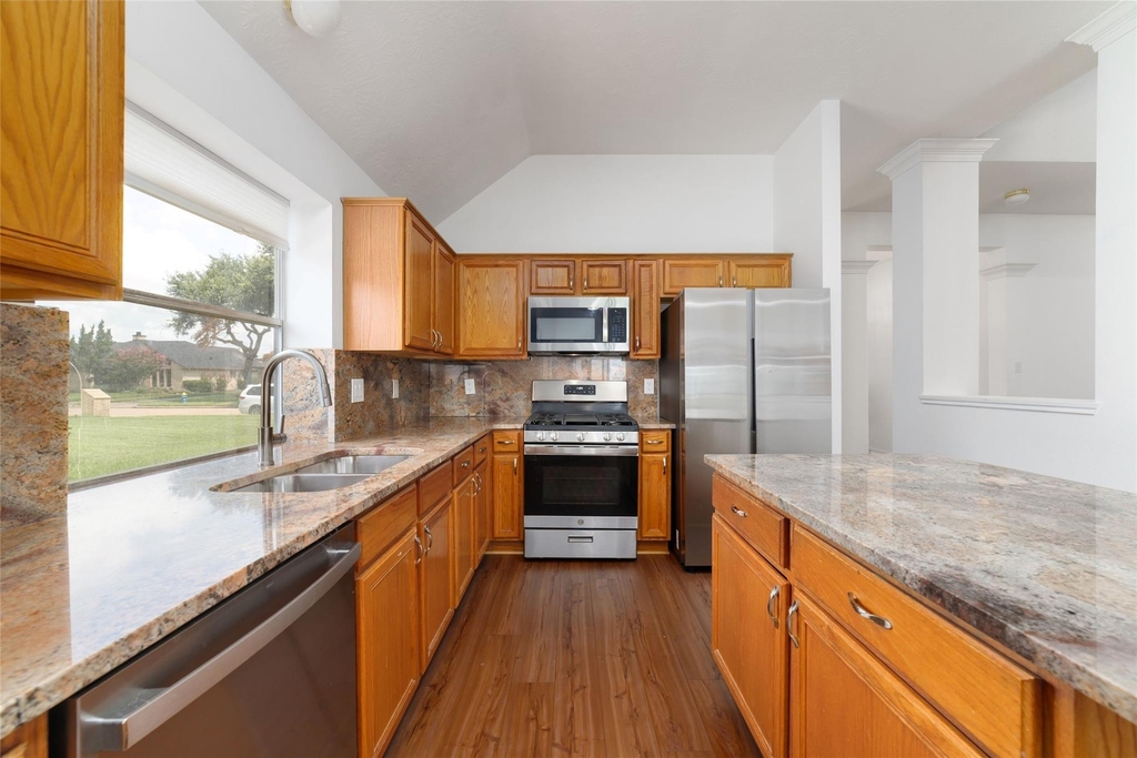 7919 Quail Meadow Drive - Photo 3