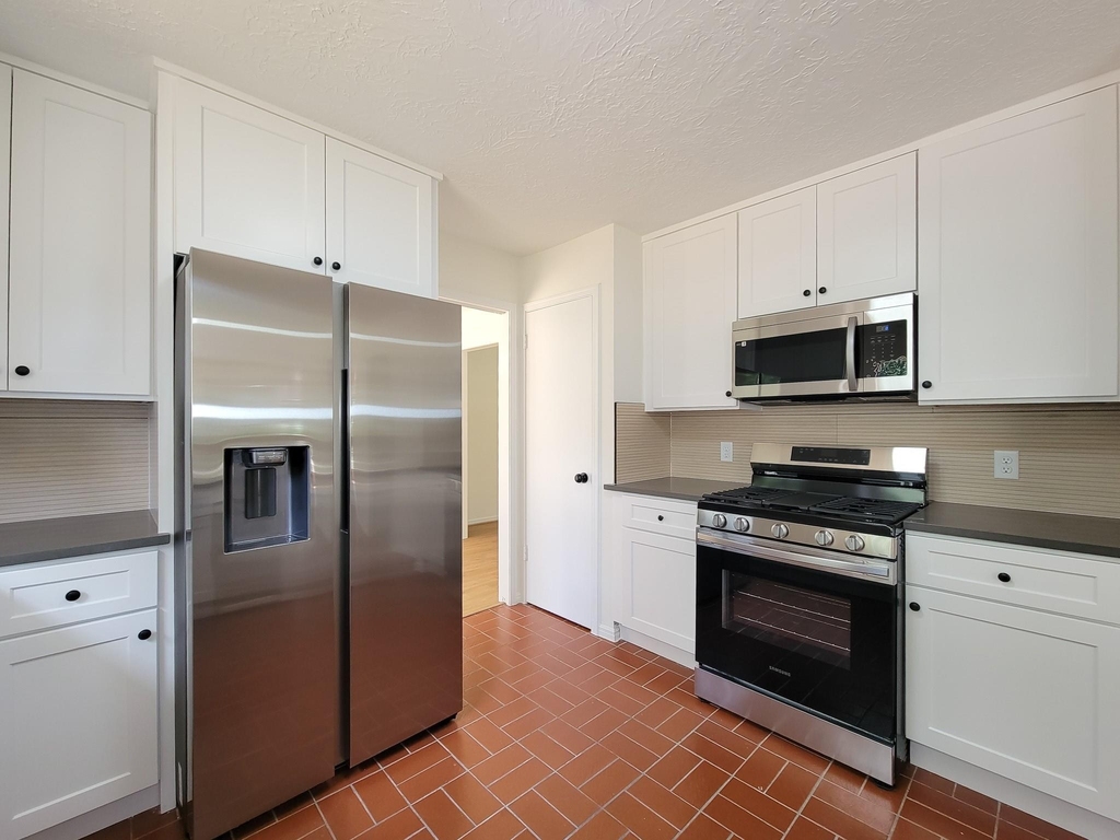 3930 Cypress Hill Drive - Photo 20
