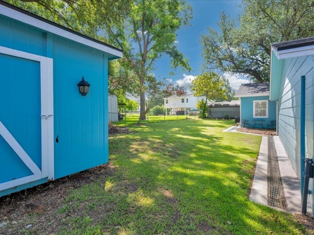 683 Water View Drive - Photo 35