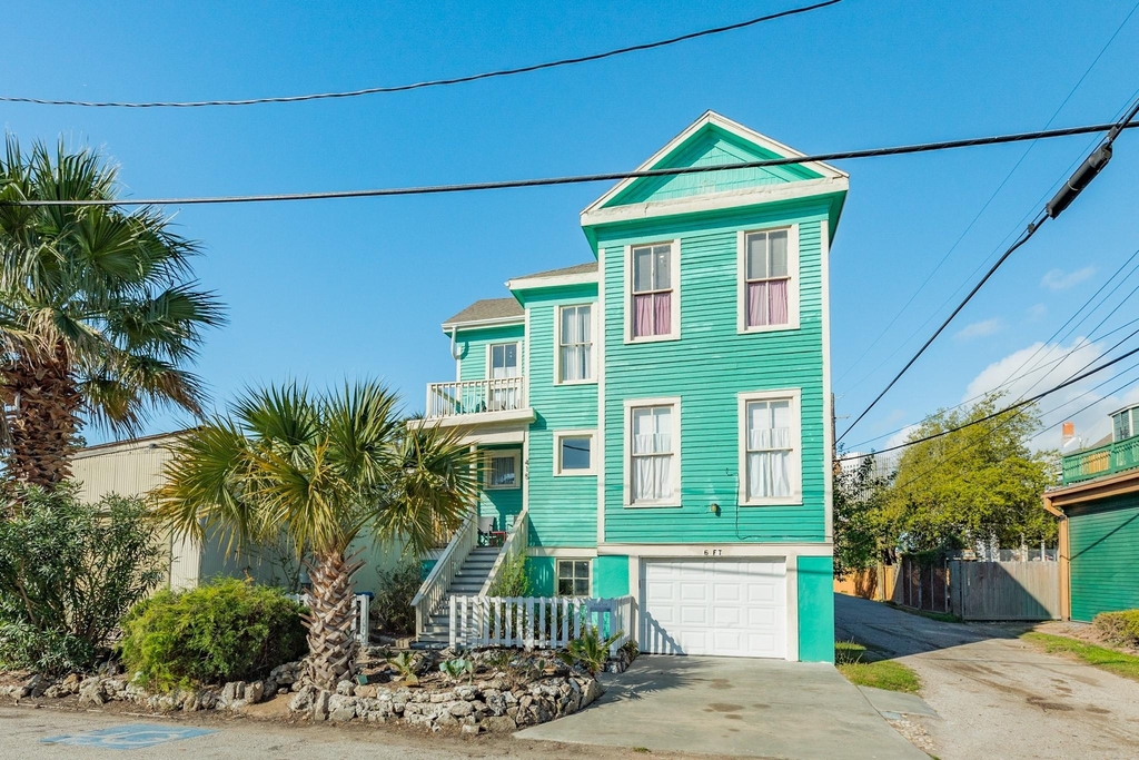 415 14th Street - Photo 1