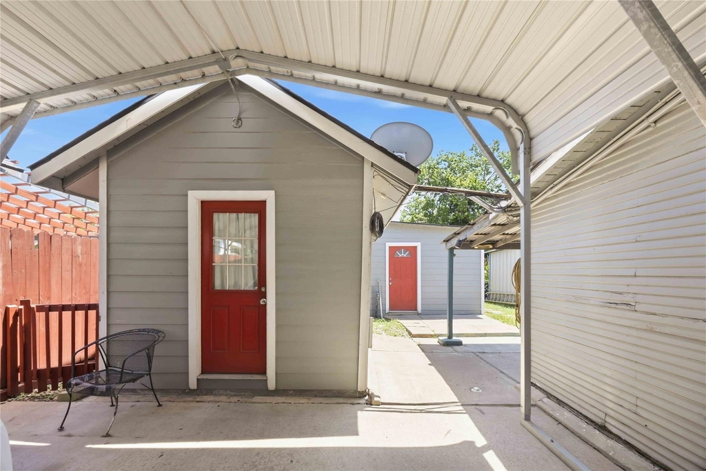 9430 E Avenue K - Photo 1