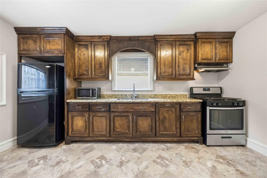 9430 E Avenue K - Photo 5