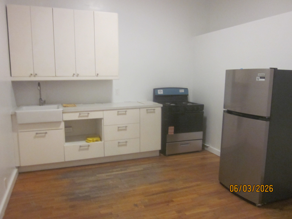 102 South 6th Street - Photo 0
