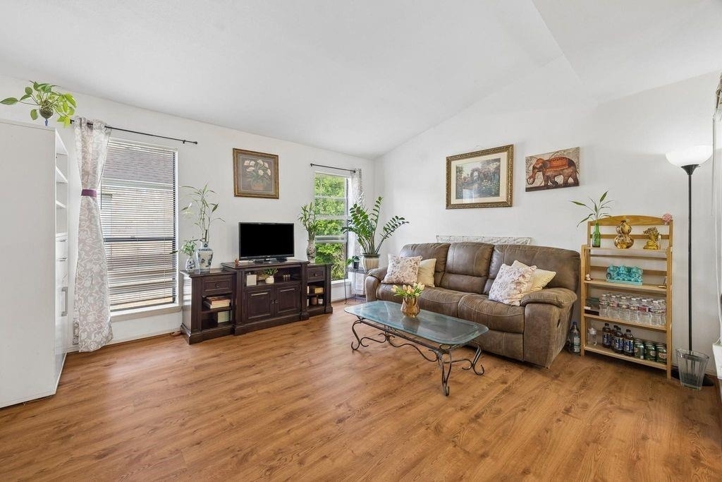 6602 Harbor Town Drive - Photo 5