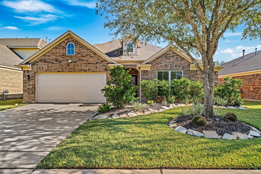 13914 Juniper Bend Lane - Photo 0