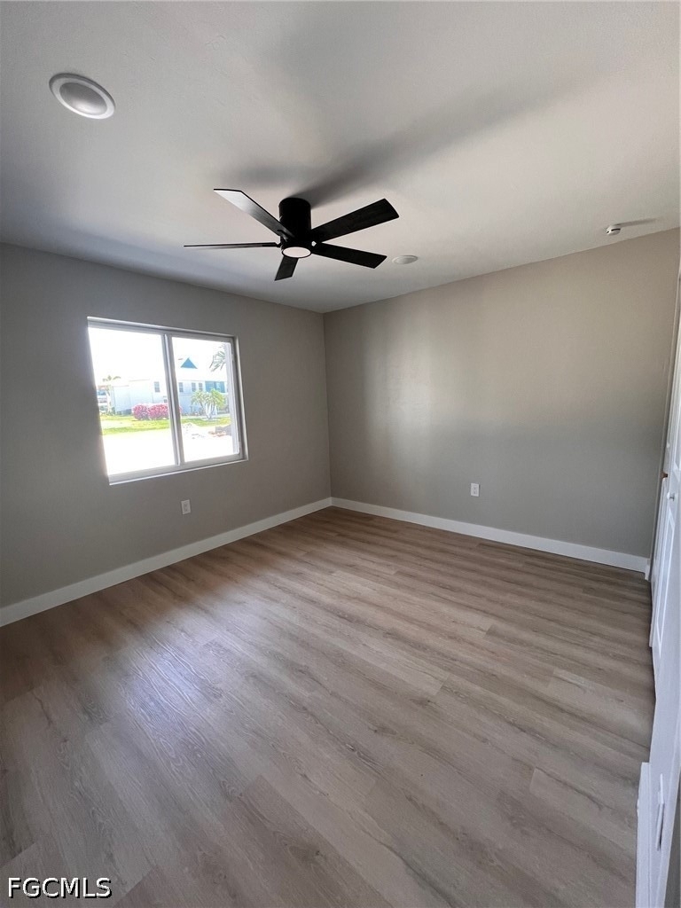 4102 Se 19th Place - Photo 1