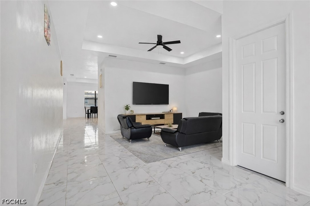 2513 69th Street W - Photo 10
