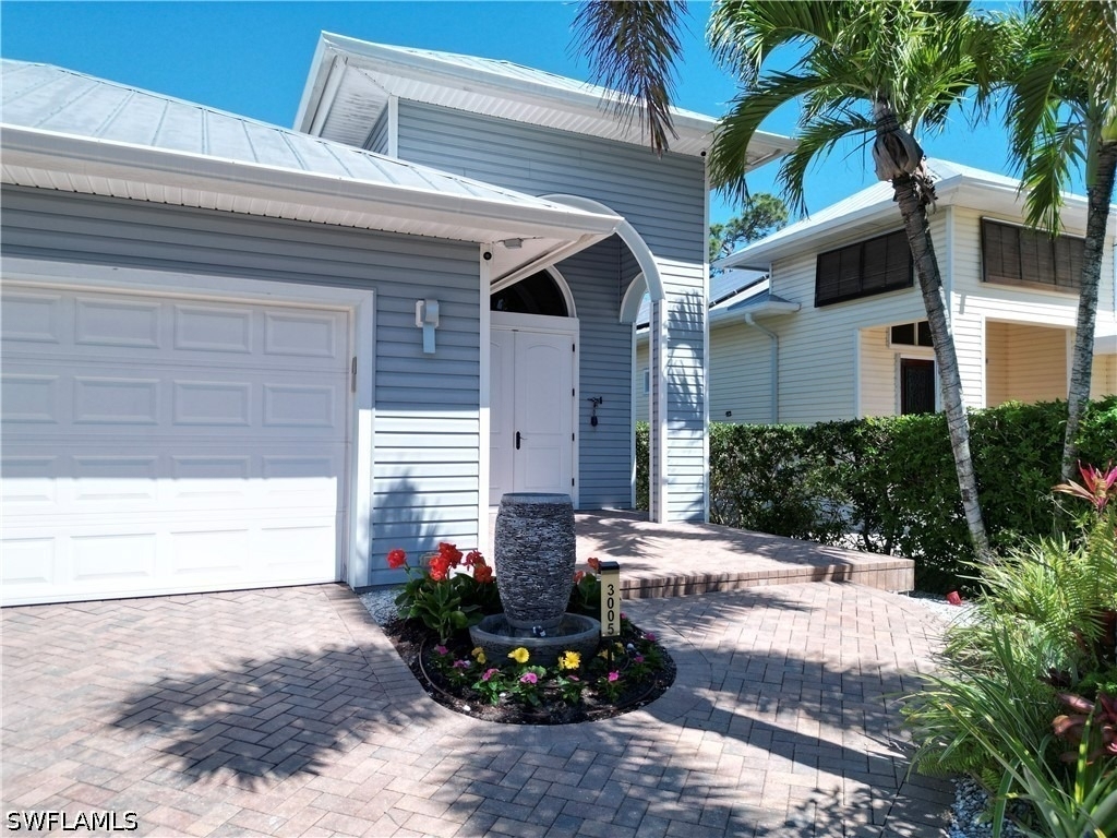 3005 Coco Avenue - Photo 0