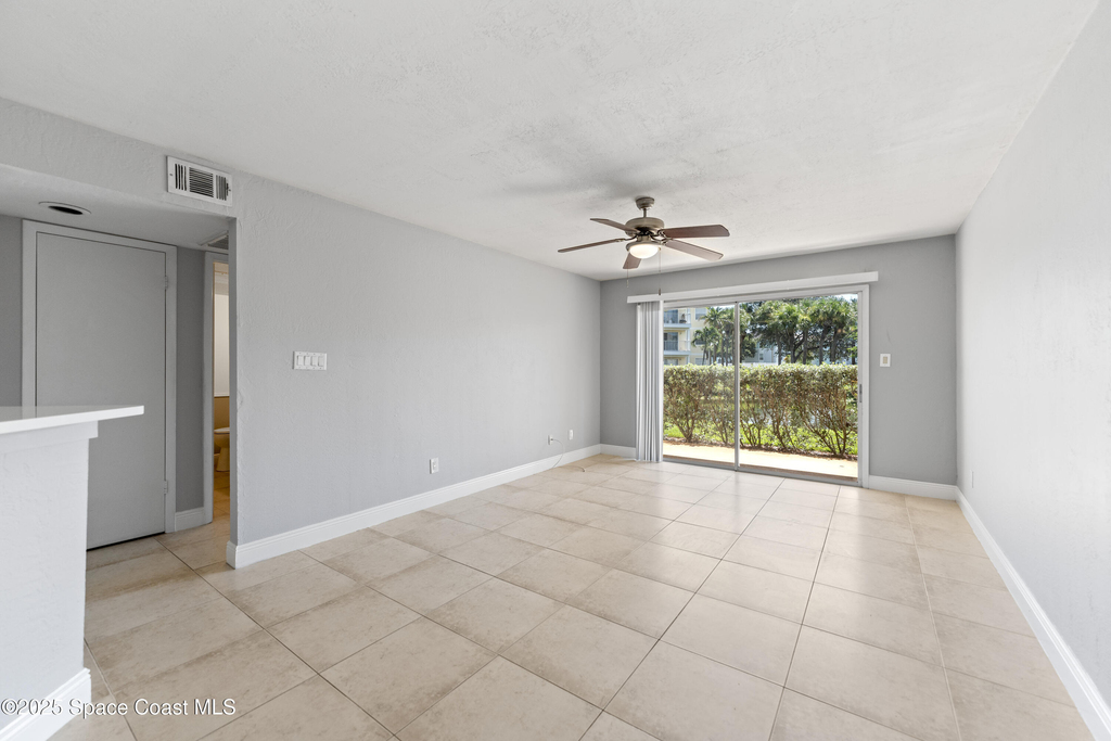 1841 Island Club Drive - Photo 7