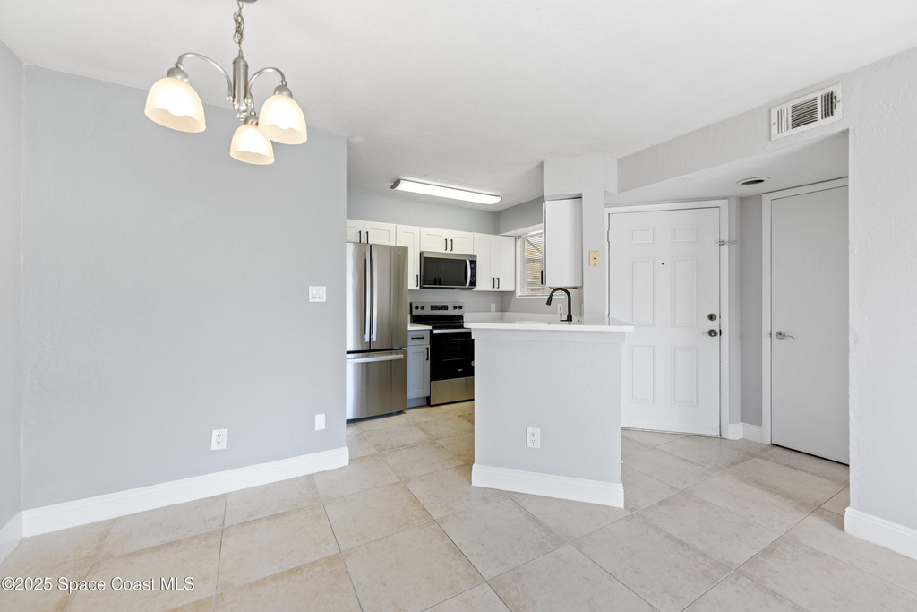 1841 Island Club Drive - Photo 4