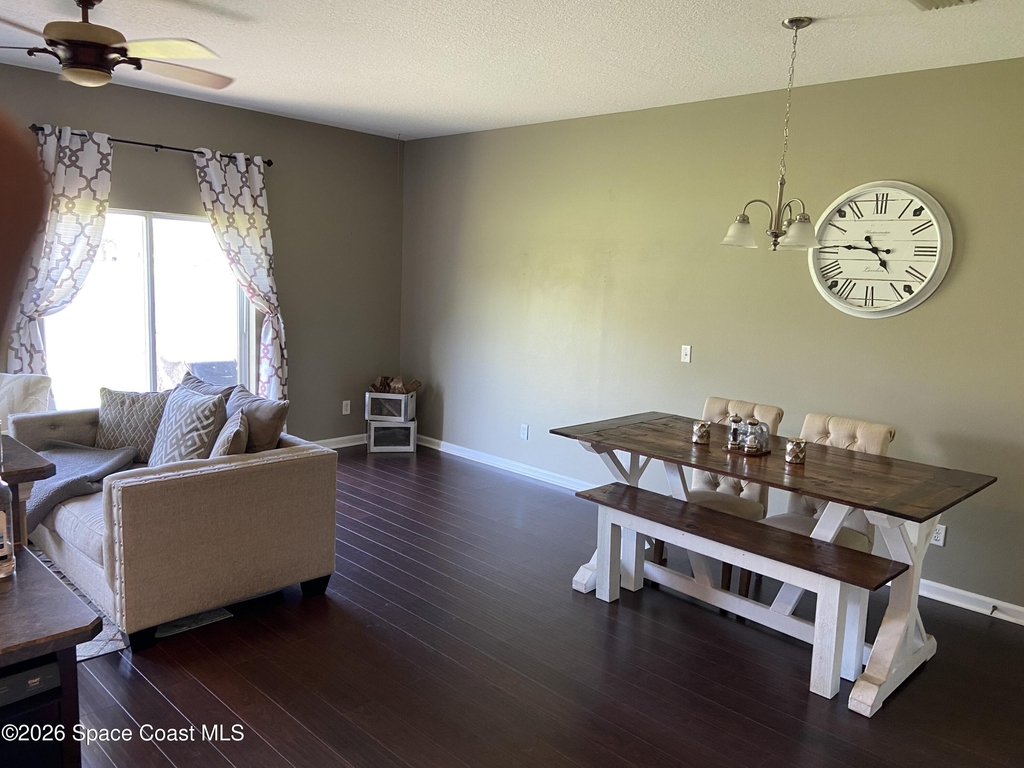 2630 Revolution Street E - Photo 2