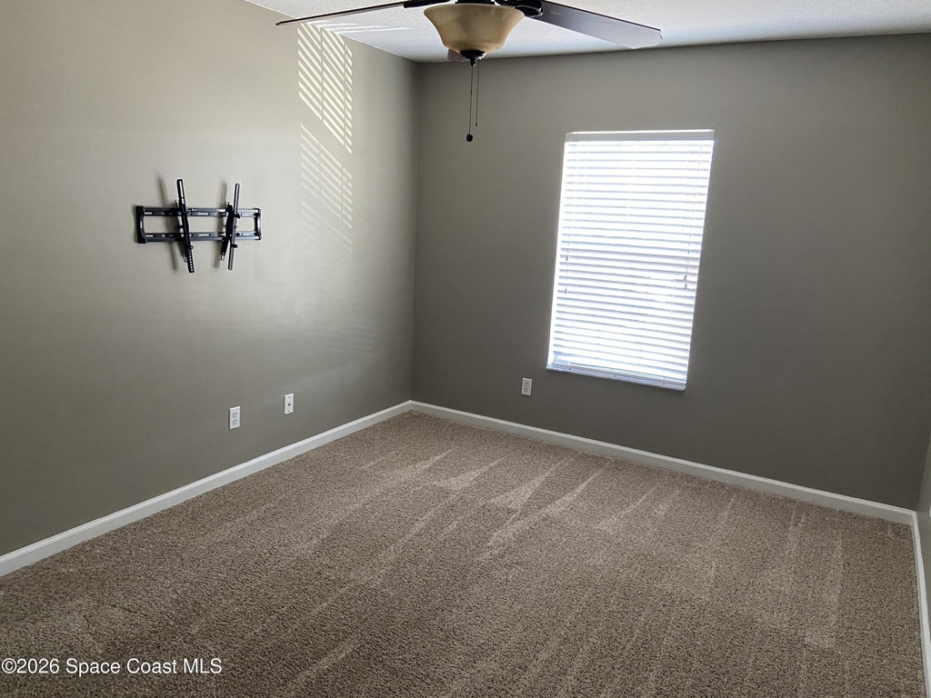 2630 Revolution Street E - Photo 27