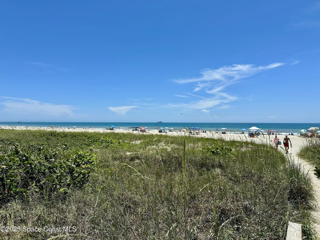 8521 Canaveral Boulevard - Photo 21
