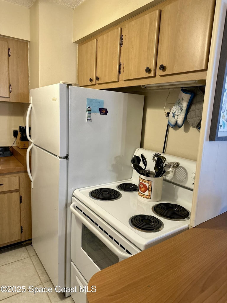 8521 Canaveral Boulevard - Photo 9