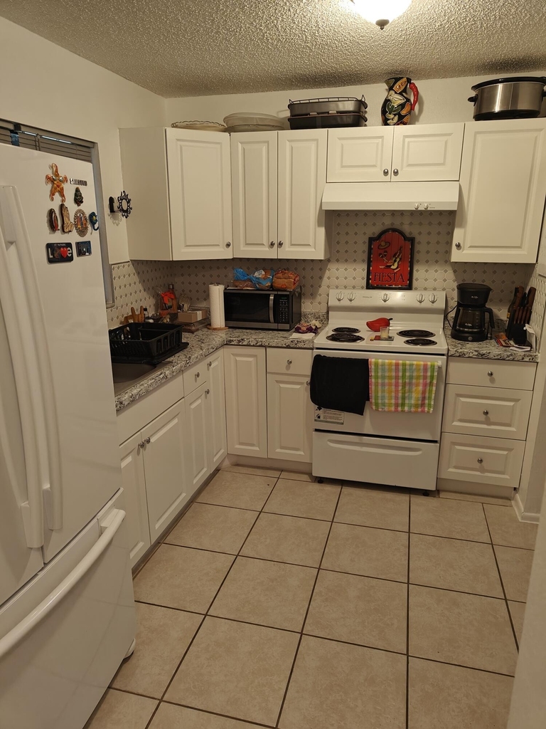 410 Fernandina Street Nw - Photo 3