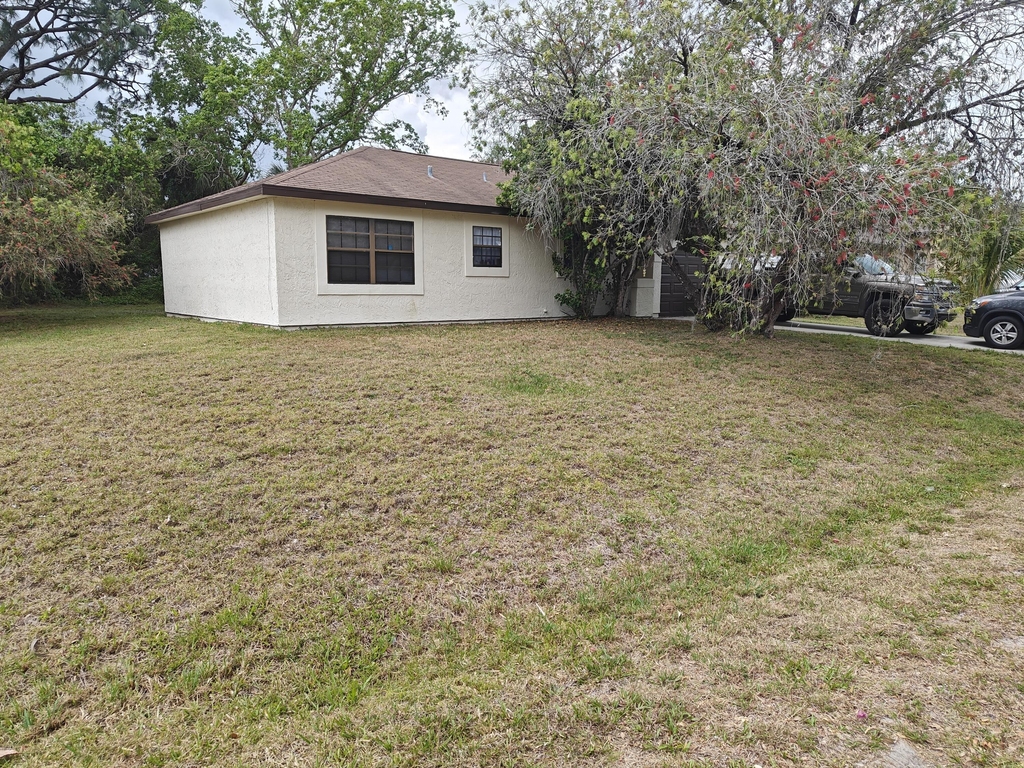 410 Fernandina Street Nw - Photo 2