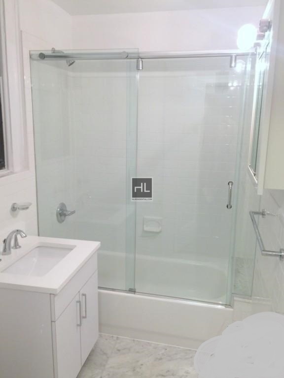 East 37 Street - Photo 3