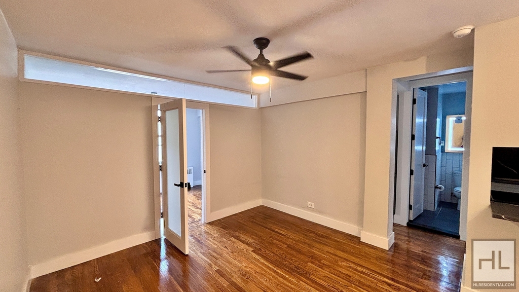 East 58 Street - Photo 3