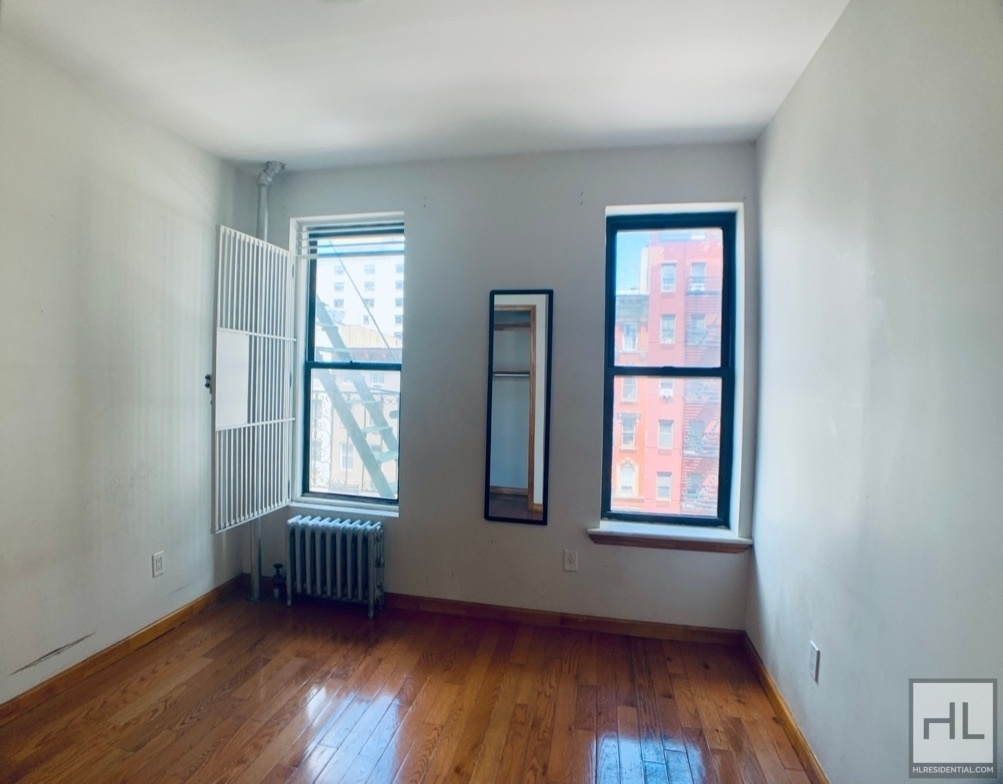 East 14th Street - Photo 2