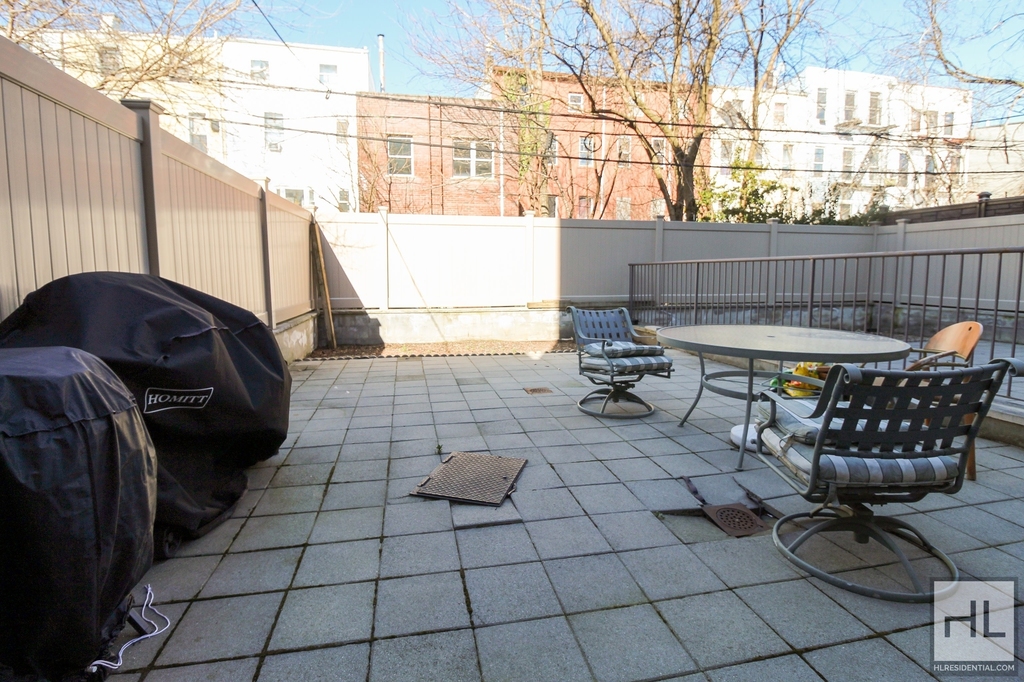 Dekalb Avenue - Photo 8