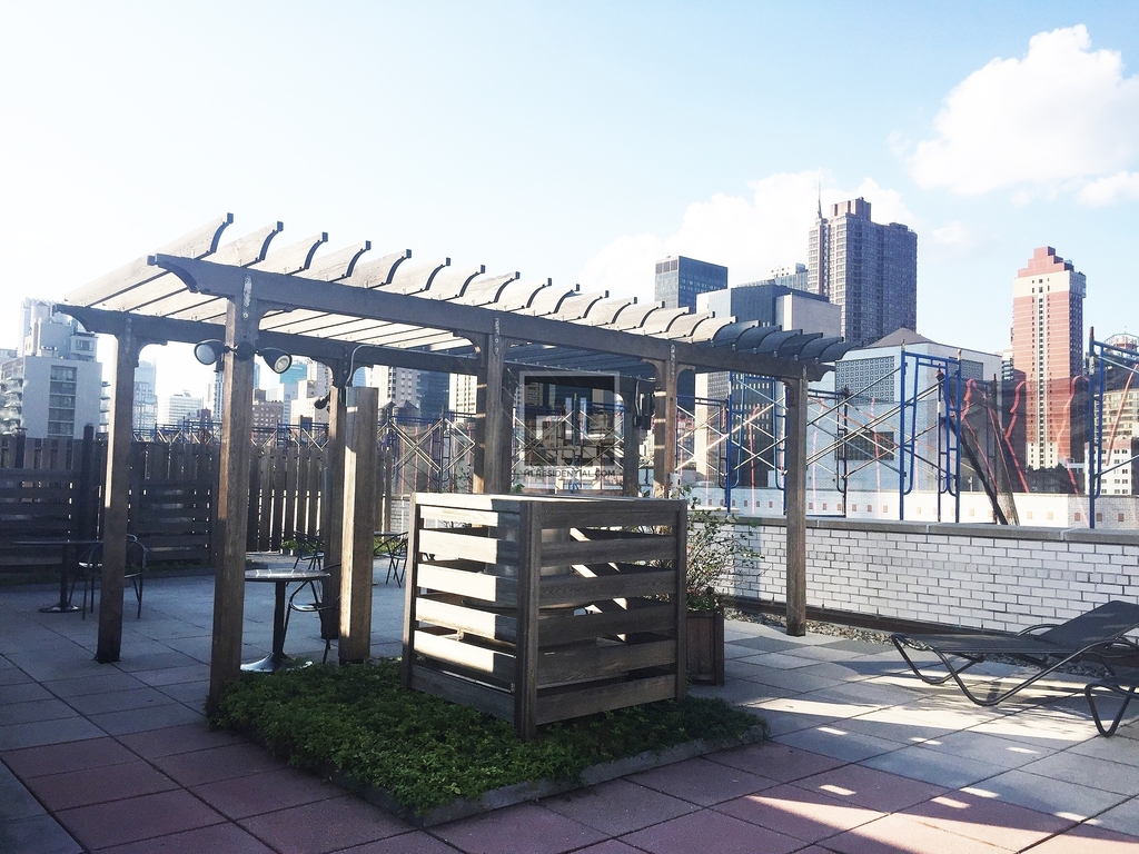 East 34th Street - Photo 7