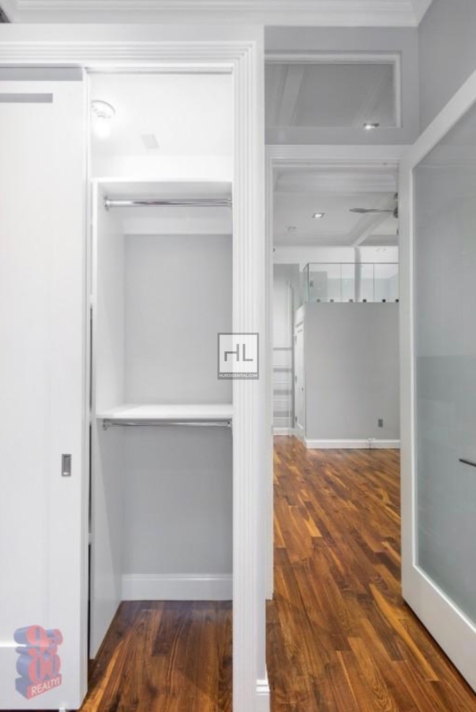 West 14 Street - Photo 5