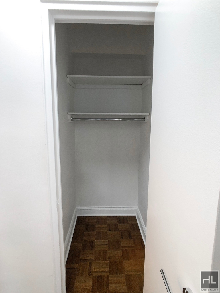 East 69 Street - Photo 10