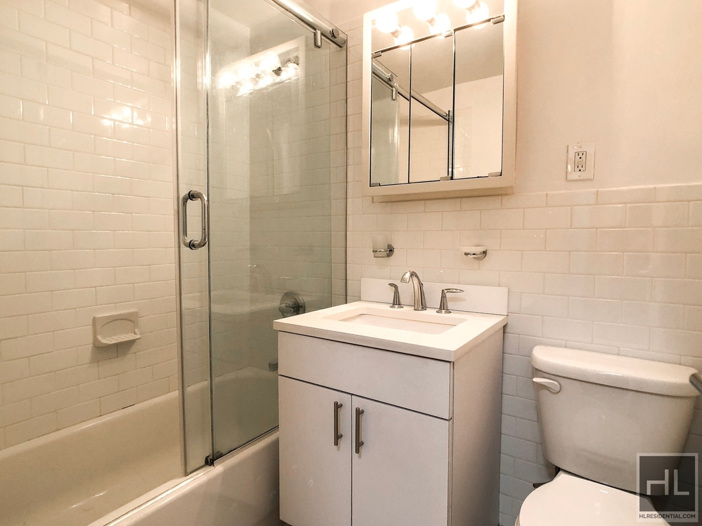 East 69 Street - Photo 5
