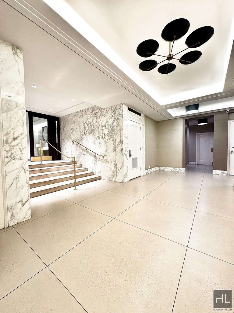 West 73rd Street - Photo 7