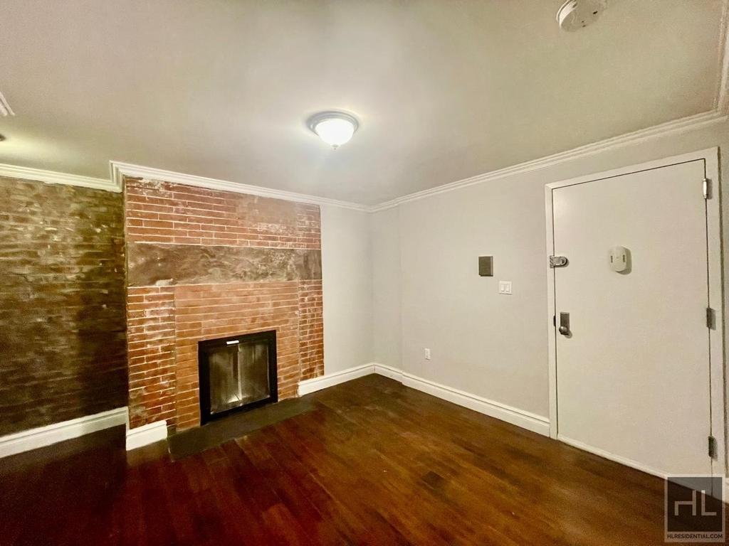 Hudson St - Photo 1