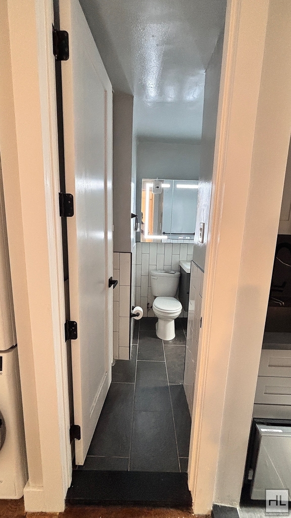 East 58 Street - Photo 8