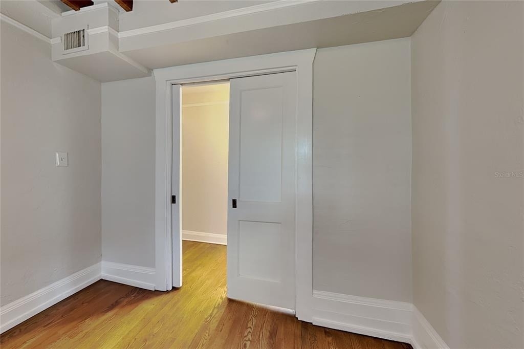 807 1/2 S Fremont Avenue - Photo 6