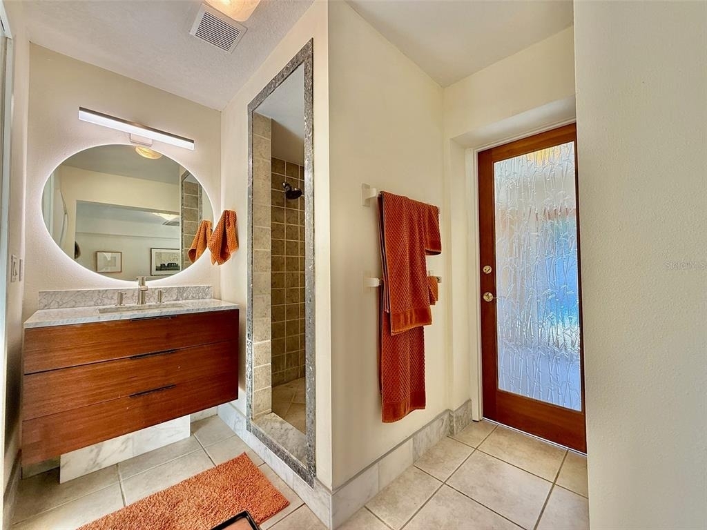 237 20th Avenue Se - Photo 10