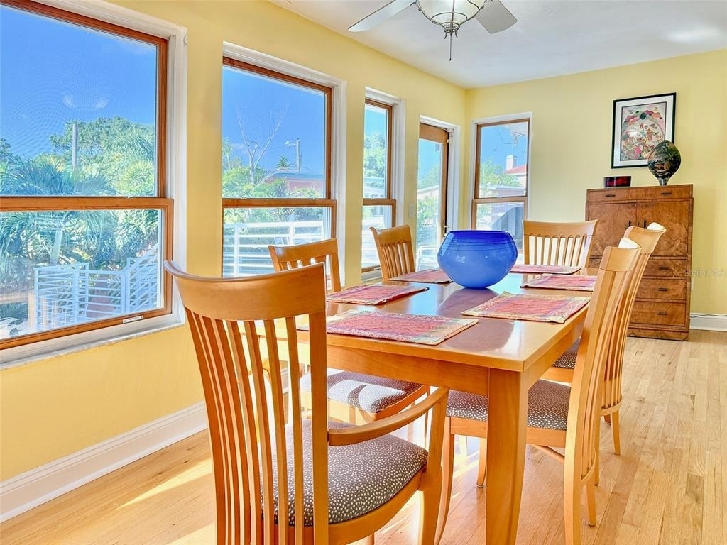 237 20th Avenue Se - Photo 23