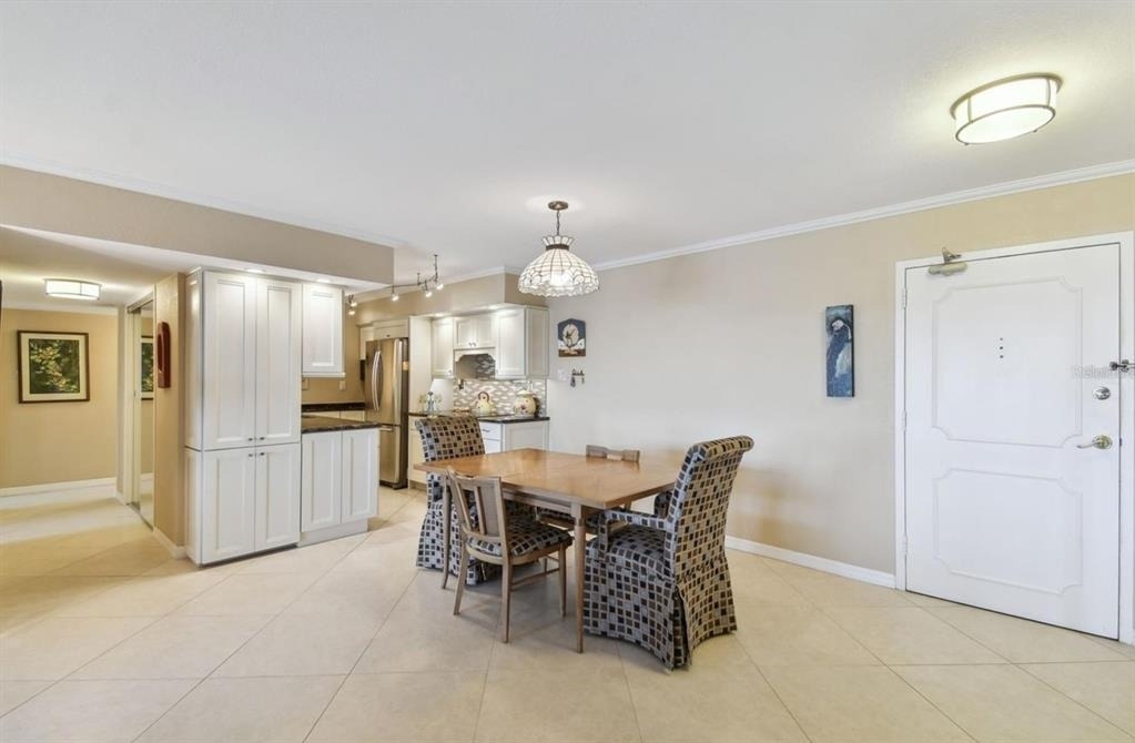 10355 Paradise Boulevard - Photo 4