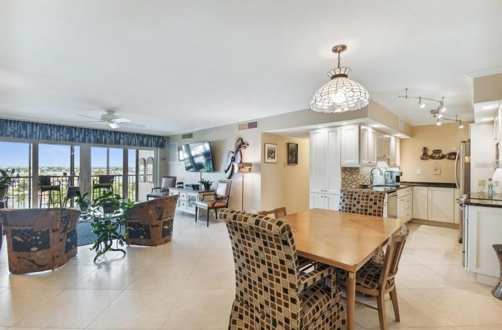 10355 Paradise Boulevard - Photo 11