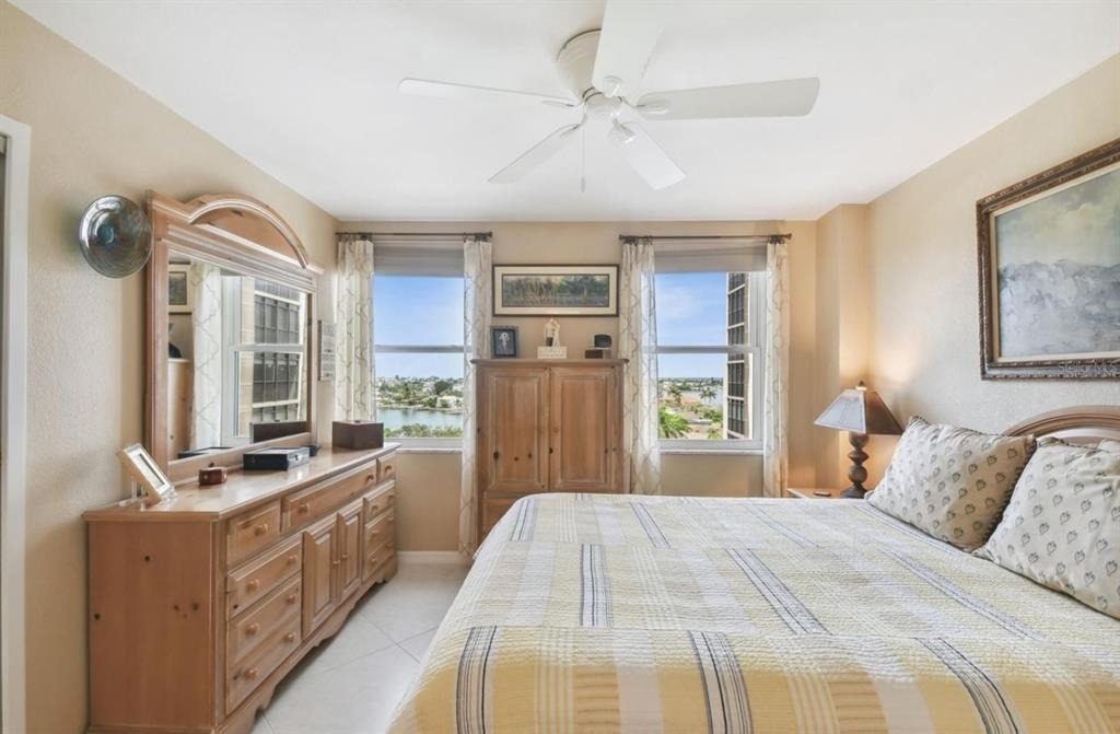 10355 Paradise Boulevard - Photo 17